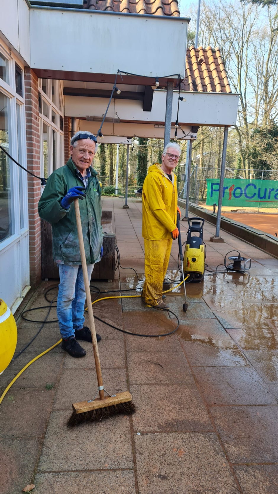 Schoonmaak terras Ludenti